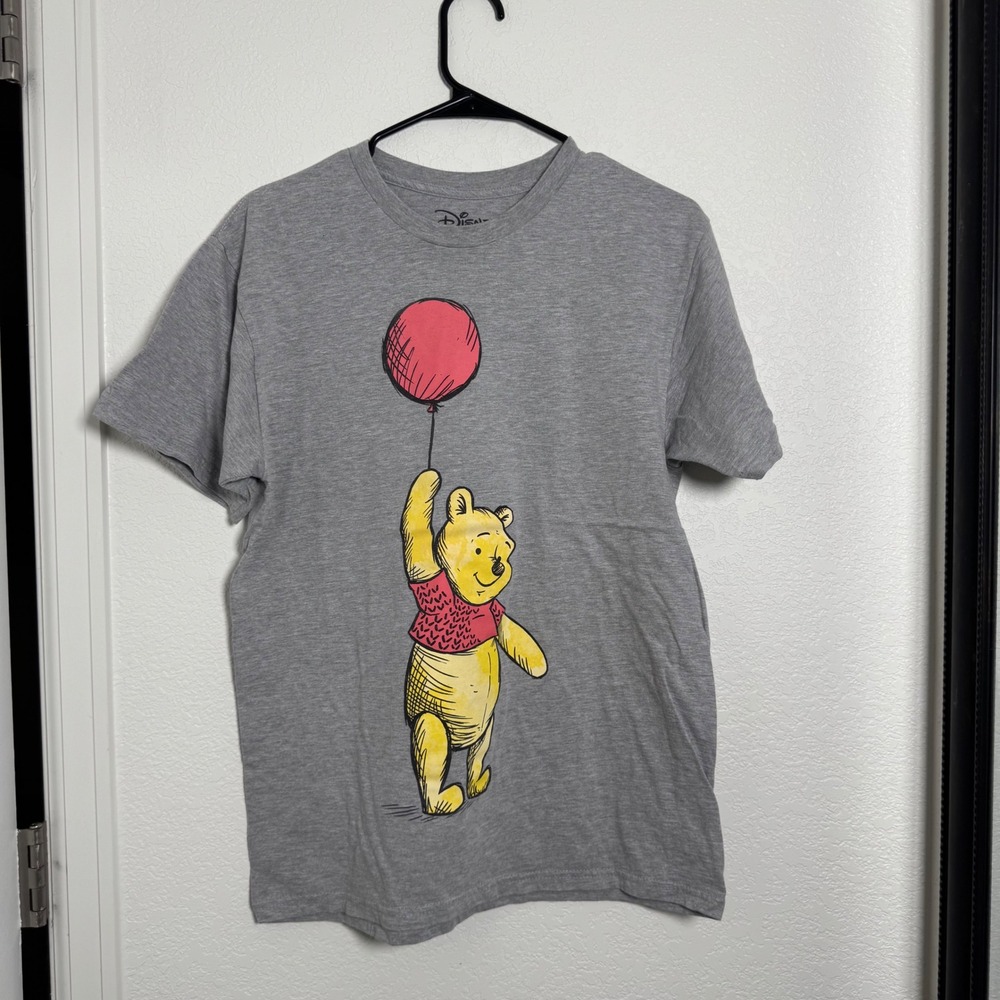 Disney Winnie the Pooh T-Shirt Unisex Medium Grey Red Balloon Graphic Tee MD